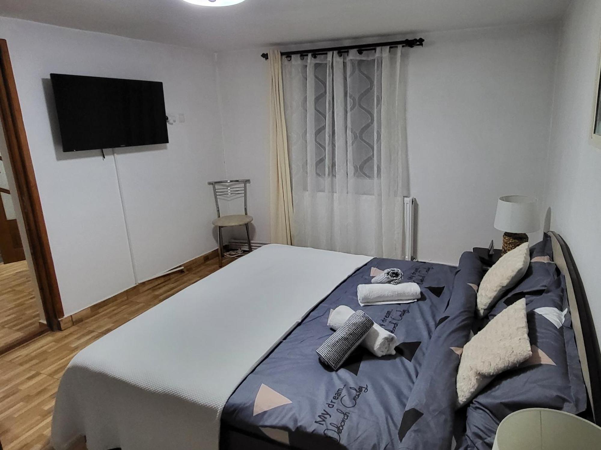 Casa Carbunaru Тиргу-Окна Номер фото